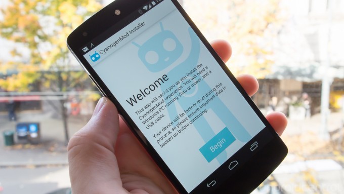 Смартфон с CyanogenMod